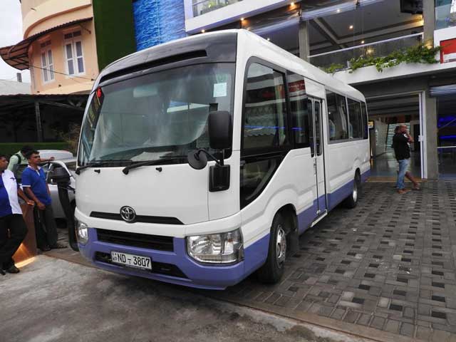 Toyota Coaster (19 Seats)