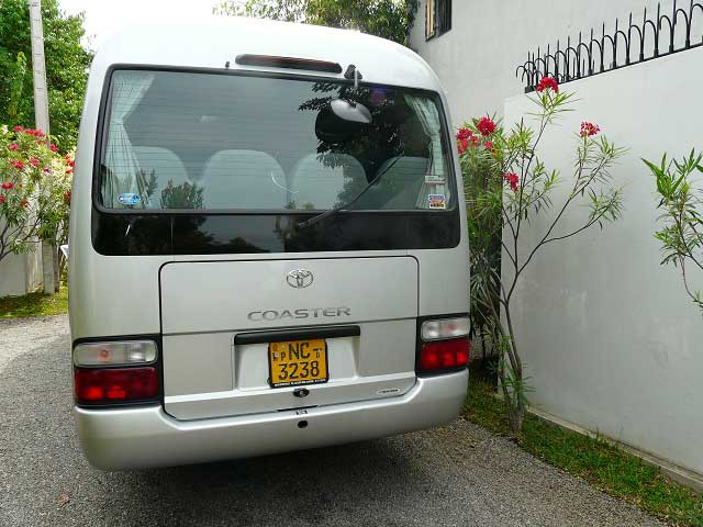 Toyota Coaster (29 Seats)